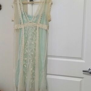 Xl boutique dress lace with shell